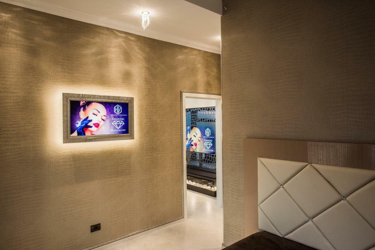 H & V Residence - Diamond Bungalow Apartment Arad Zewnętrze zdjęcie